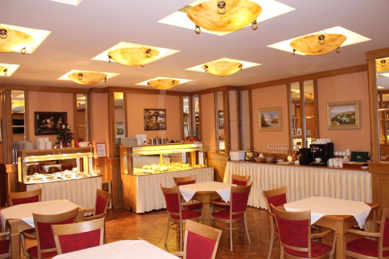 Hotel Askania Prague Exterior photo